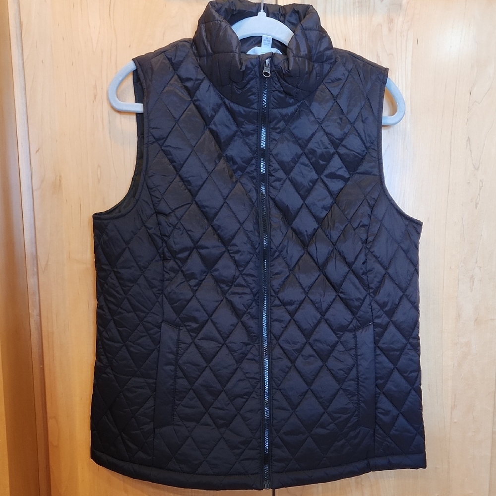 Time and Tru Black Quilted Women's Vest Size Medium- Great For Spring